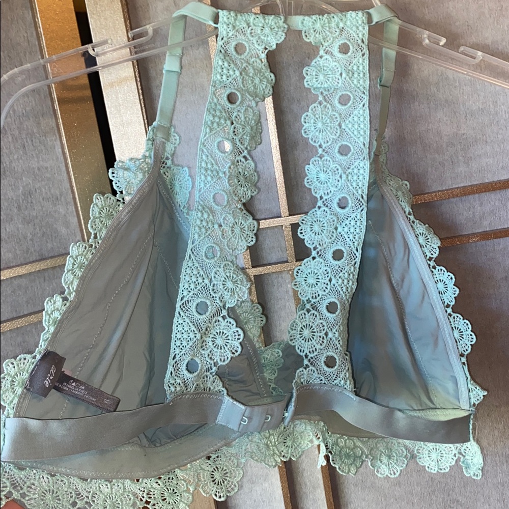 Aerie soft mint green bralette, XL - Picture 6 of 8